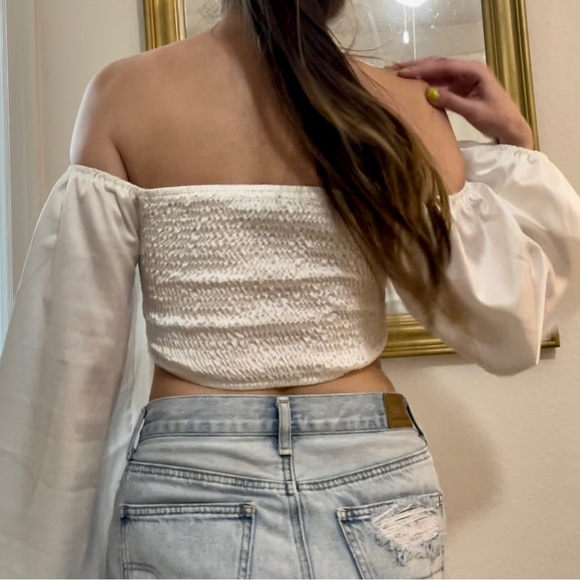Silky off the shoulder top - Picture 2 of 4